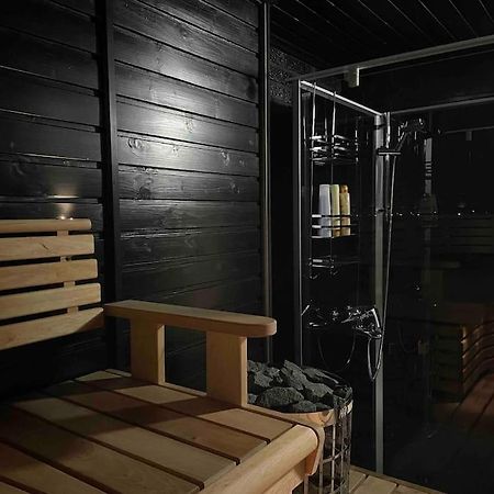 Villa Lyxfaellan Kemionsaari Buitenkant foto